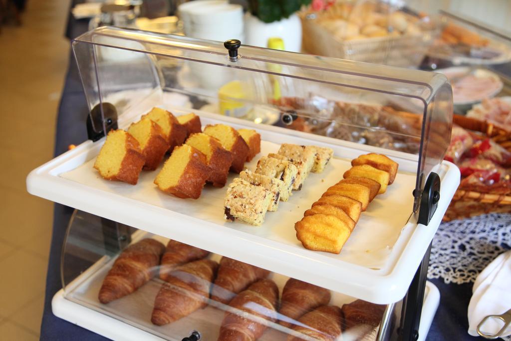 Albergo Ristorante Papa 페스키에라델가르다 외부 사진