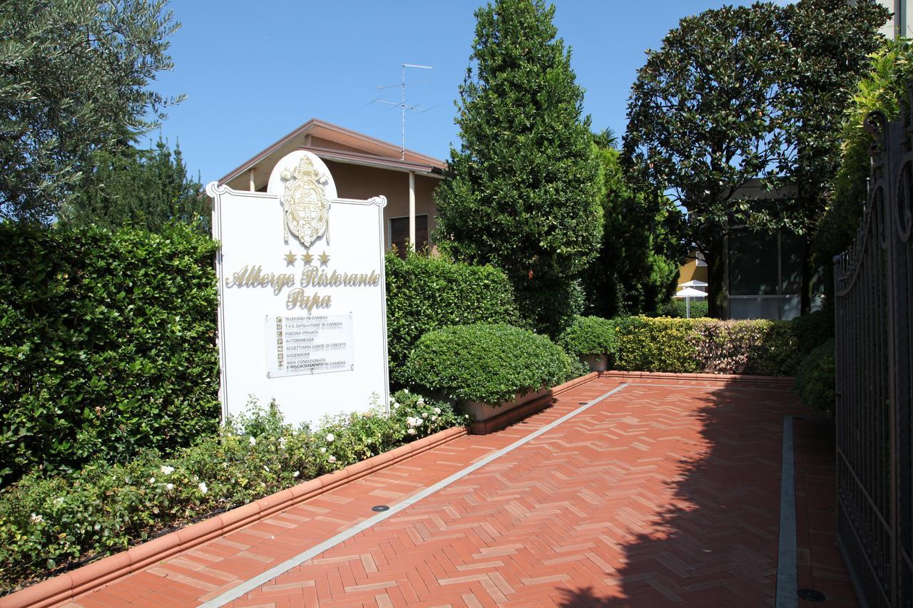Albergo Ristorante Papa 페스키에라델가르다 외부 사진